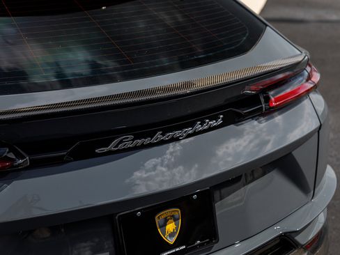 Used 2023 Lamborghini Urus Performante image 12