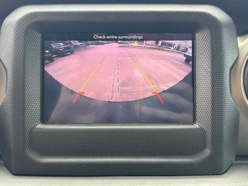 Used 2018 Jeep Wrangler Unlimited Sport S AWD/4WD image 26
