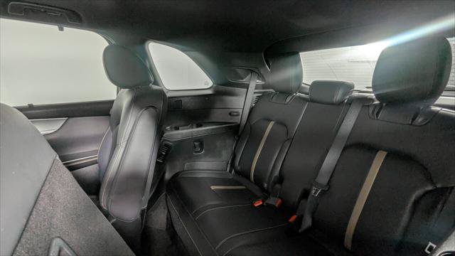 Used 2024 MAZDA CX-90 Plug-In Hybrid w/ Premium Plus AWD/4WD image 18