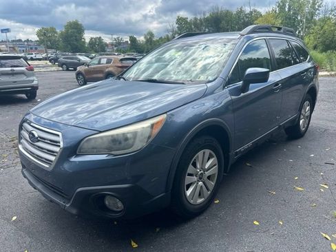 Used 2015 Subaru Outback 2.5i Premium AWD/4WD image 8
