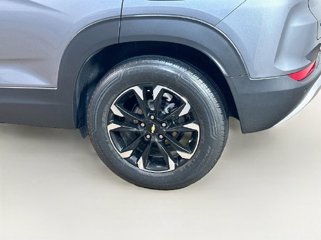Used 2021 Chevrolet TrailBlazer LT w/ Convenience Package FWD image 6