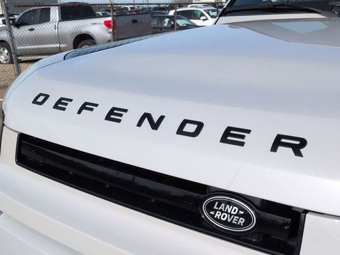 New 2026 Land Rover Defender 130 X-Dynamic SE AWD/4WD image 12