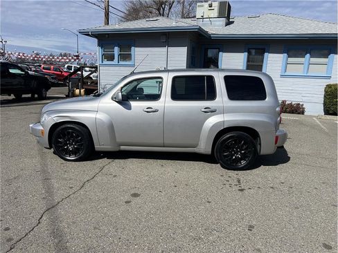 Used 2008 Chevrolet HHR LT image 4
