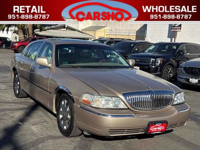 Used 2007 Lincoln Town Car Signature Limited