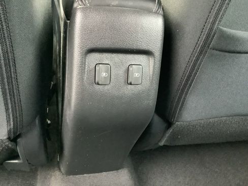 Used 2023 Nissan Kicks SV image 31