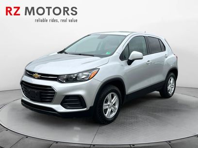 Used 2022 Chevrolet Trax LS w/ Tint and Cruise Package