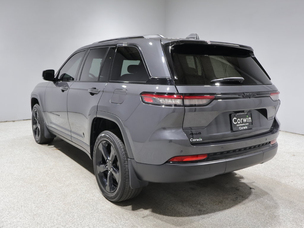 Certified 2024 Jeep Grand Cherokee Altitude AWD/4WD image 6