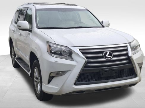 Used 2019 Lexus GX 460 Premium AWD/4WD image 2