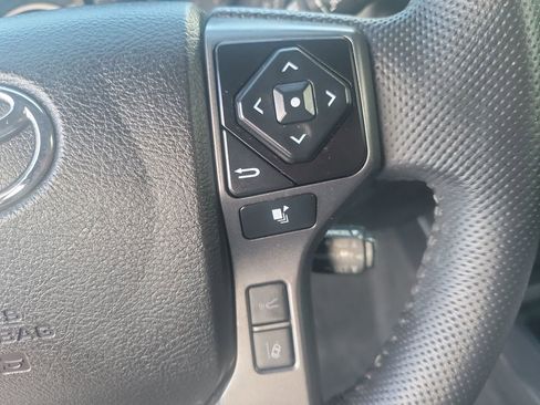 Certified 2023 Toyota Tacoma TRD Off-Road image 26