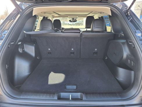 Used 2022 Jeep Cherokee Limited AWD/4WD image 33