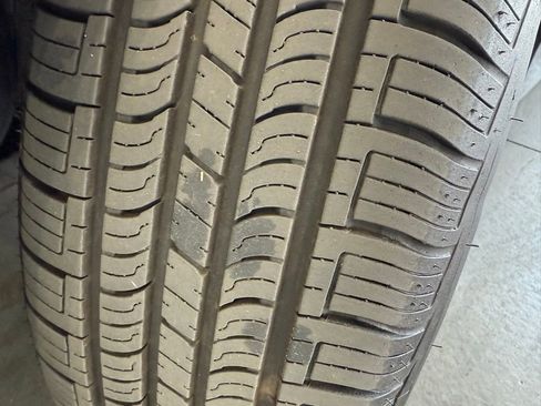 Used 2015 Toyota Prius Two image 32