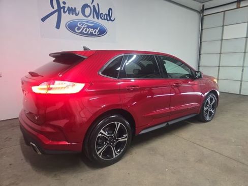 Used 2023 Ford Edge ST image 9