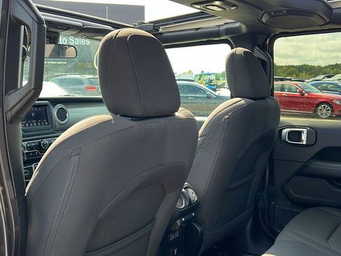 Used 2020 Jeep Wrangler Unlimited Sahara w/ Safety Group image 31