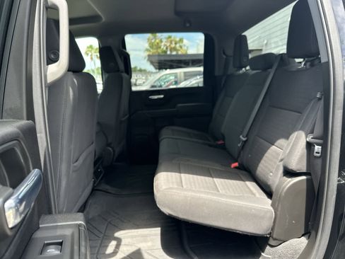 Used 2024 Chevrolet Silverado 2500 Custom w/ Custom Convenience Package AWD/4WD image 4