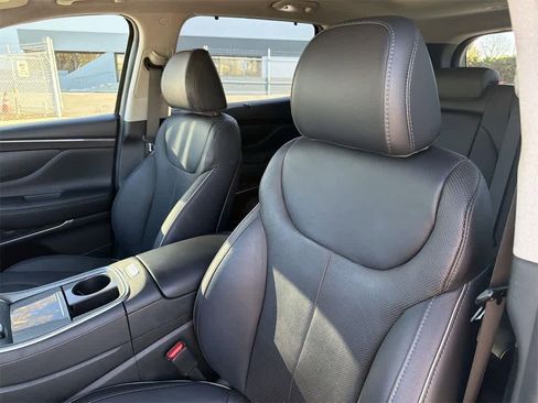 Used 2023 Hyundai Santa Fe Limited image 29