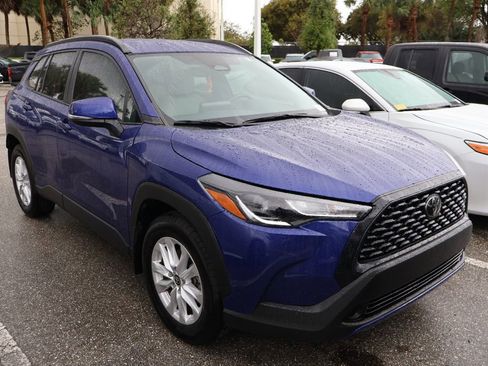 Used 2024 Toyota Corolla Cross LE image 5