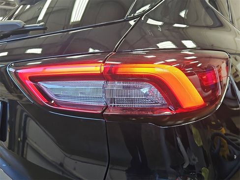 Used 2025 Ford Escape ST-Line image 32