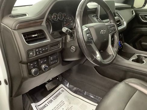Used 2021 Chevrolet Tahoe Z71 w/ Luxury Package AWD/4WD image 14