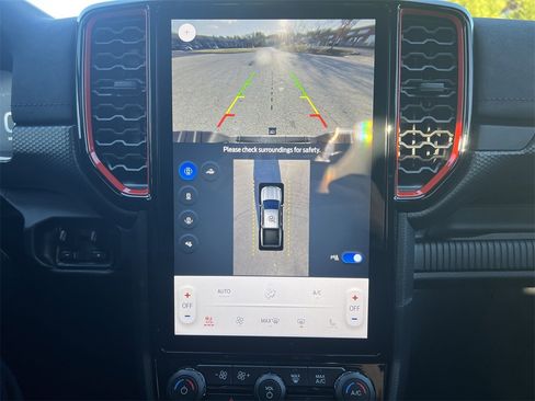 New 2025 Ford Ranger Raptor image 4