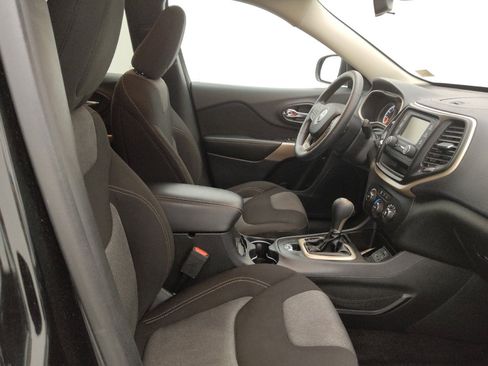 Used 2018 Jeep Cherokee Latitude image 21