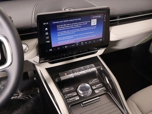 New 2026 Lincoln Nautilus Premier w/ Jet Appearance Package AWD/4WD image 8