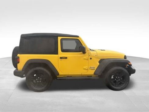 Used 2021 Jeep Wrangler Sport image 9