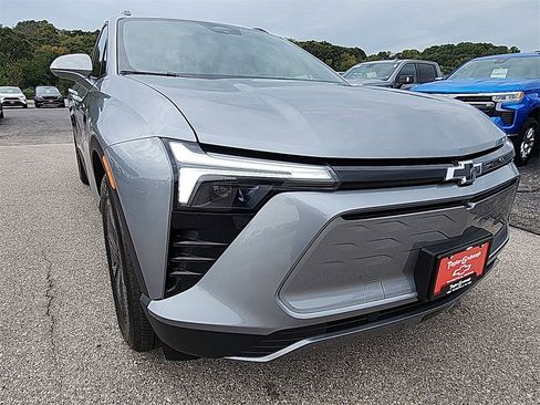 New 2026 Chevrolet Blazer EV LT image 11