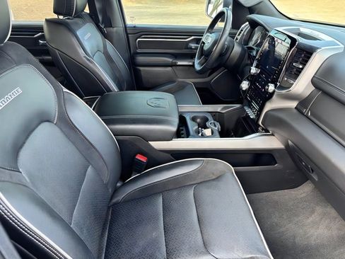 Used 2024 RAM 1500 Laramie AWD/4WD image 29