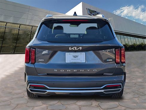 Used 2022 Kia Sorento SX w/ Panoramic Sunroof Package image 5