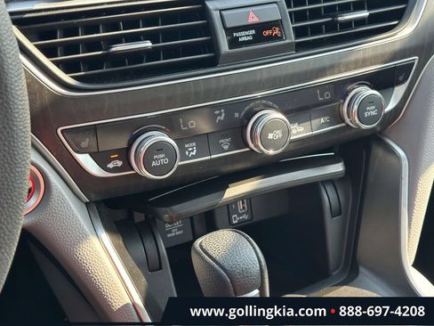 Used 2019 Honda Accord EX image 26