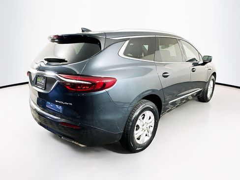 Used 2019 Buick Enclave Essence image 9
