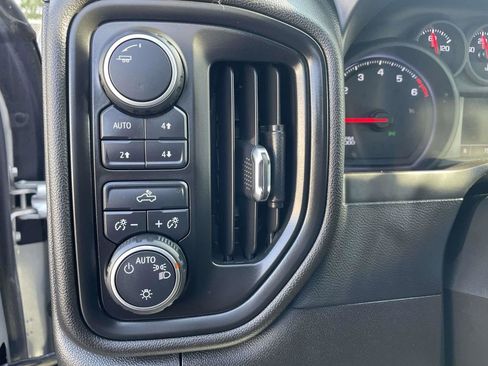 Used 2021 Chevrolet Silverado 1500 Custom Trail Boss AWD/4WD image 25