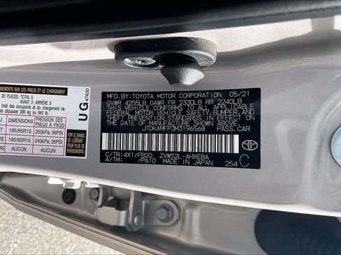 Used 2021 Toyota Prius Prime LE image 33