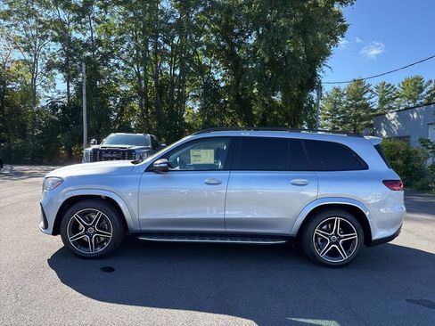 New 2026 Mercedes-Benz GLS 450 4MATIC image 4