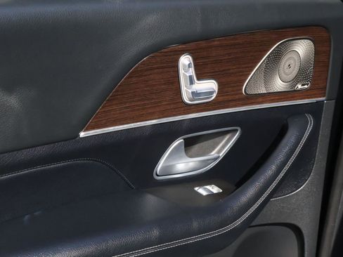 Used 2024 Mercedes-Benz GLE 350 GLE 350 w/ 3rd Row Seat Package image 23