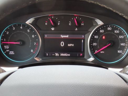 Certified 2023 Chevrolet Traverse LT AWD/4WD image 19