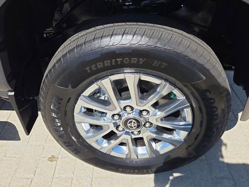 New 2026 Toyota Tacoma Limited AWD/4WD image 16