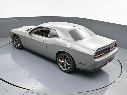 Used 2019 Dodge Challenger R/T image 34