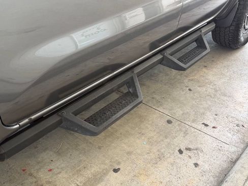 Used 2025 Nissan Frontier Pro-X RWD image 14