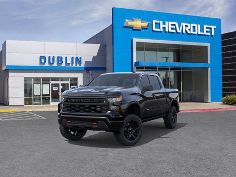 New 2026 Chevrolet Silverado 1500 Custom Trail Boss w/ LPO, Dark Essentials Package AWD/4WD image 9
