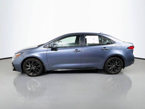 Used 2025 Toyota Corolla SE w/ Convenience Package FWD image 9
