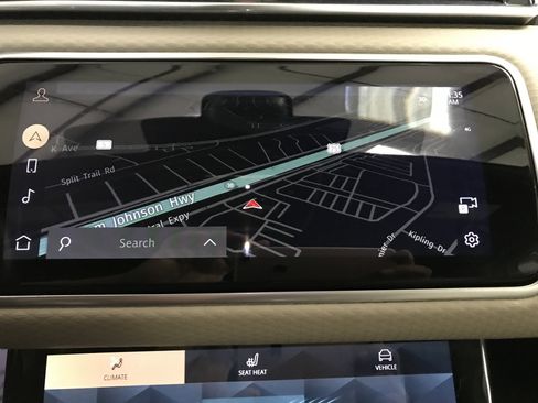 Used 2023 Land Rover Range Rover Velar S image 18