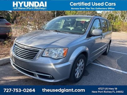 Used 2016 Chrysler Town & Country Touring w/ Driver Convenience Group