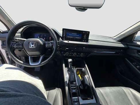 Certified 2023 Honda Accord Touring image 17