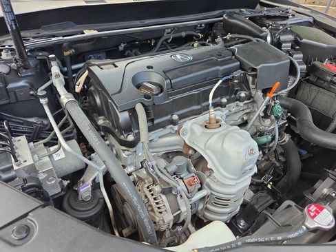 Used 2015 Acura TLX FWD image 11