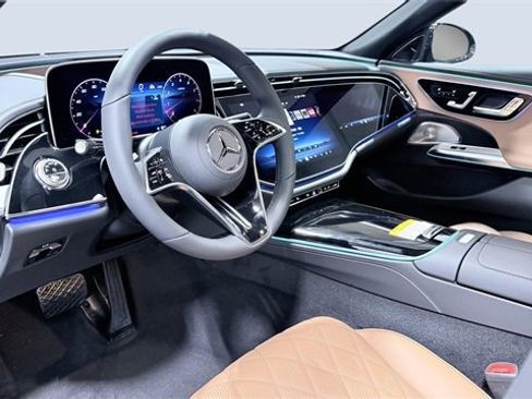 New 2026 Mercedes-Benz E 450 4MATIC Sedan image 5