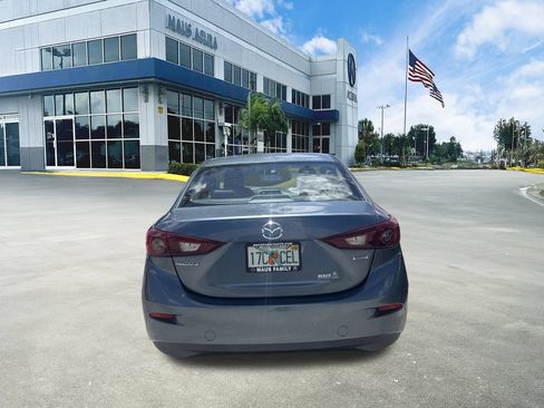 Used 2015 MAZDA MAZDA3 i SV FWD image 6