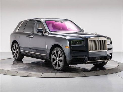 Used 2024 Rolls-Royce Cullinan AWD/4WD image 7