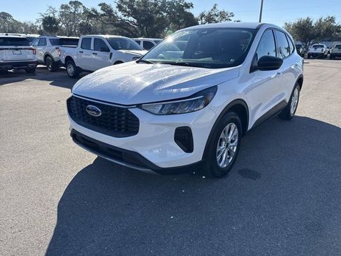 Used 2025 Ford Escape Active FWD image 6