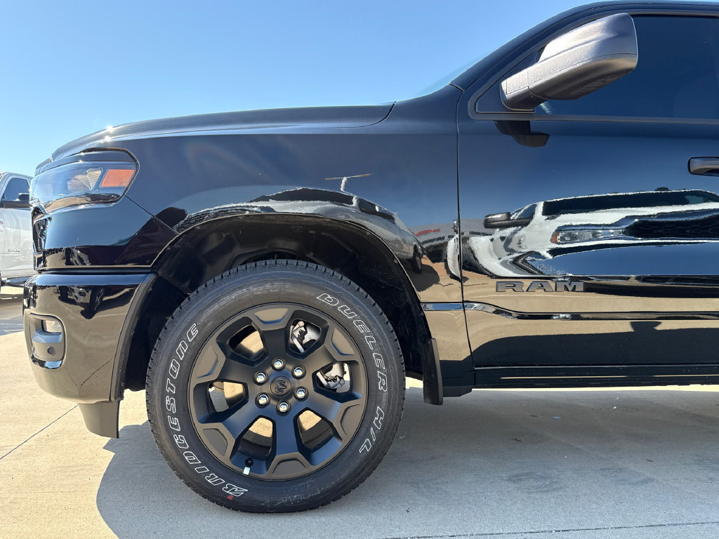 New 2026 RAM 1500 Express AWD/4WD image 5